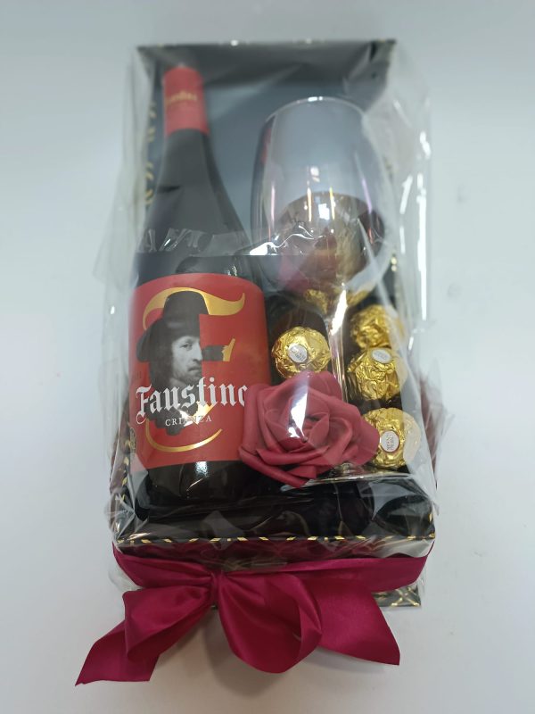 Caja Faustino