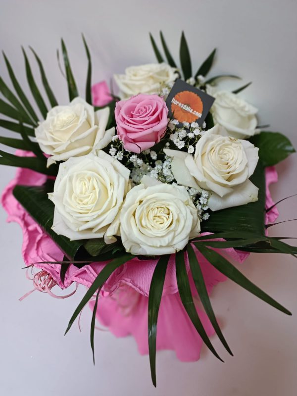 Ramo 6 rosas blancas más eterna rosa